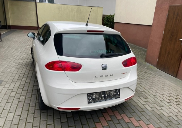 Seat Leon cena 16900 przebieg: 175663, rok produkcji 2010 z Syców małe 92